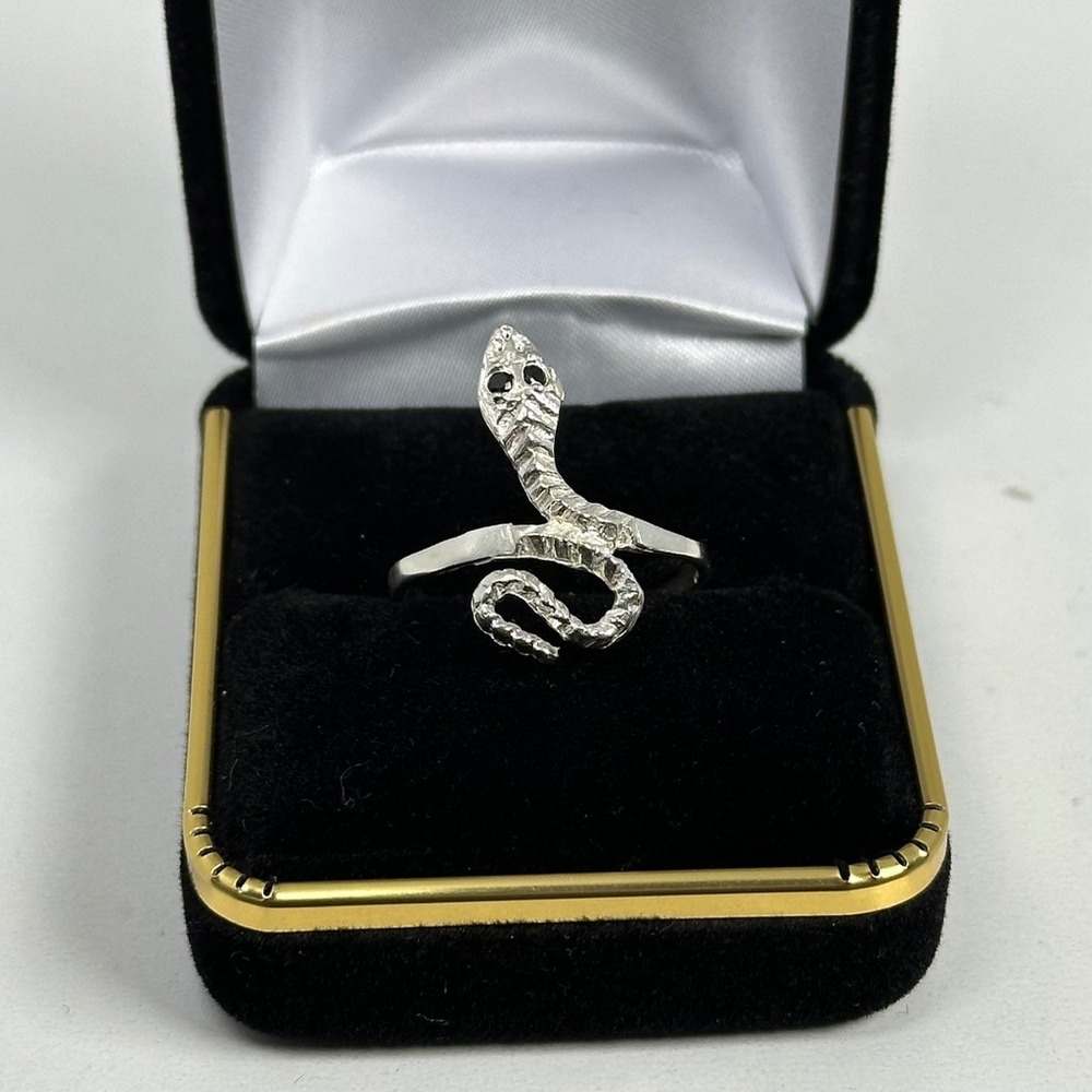 Sterling‎ Silver Cobra Snake Ring Size 9 Vintage Textured Wrap Band Black Eyes